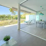 Relax In Reserva Del Higueron - Crystalline