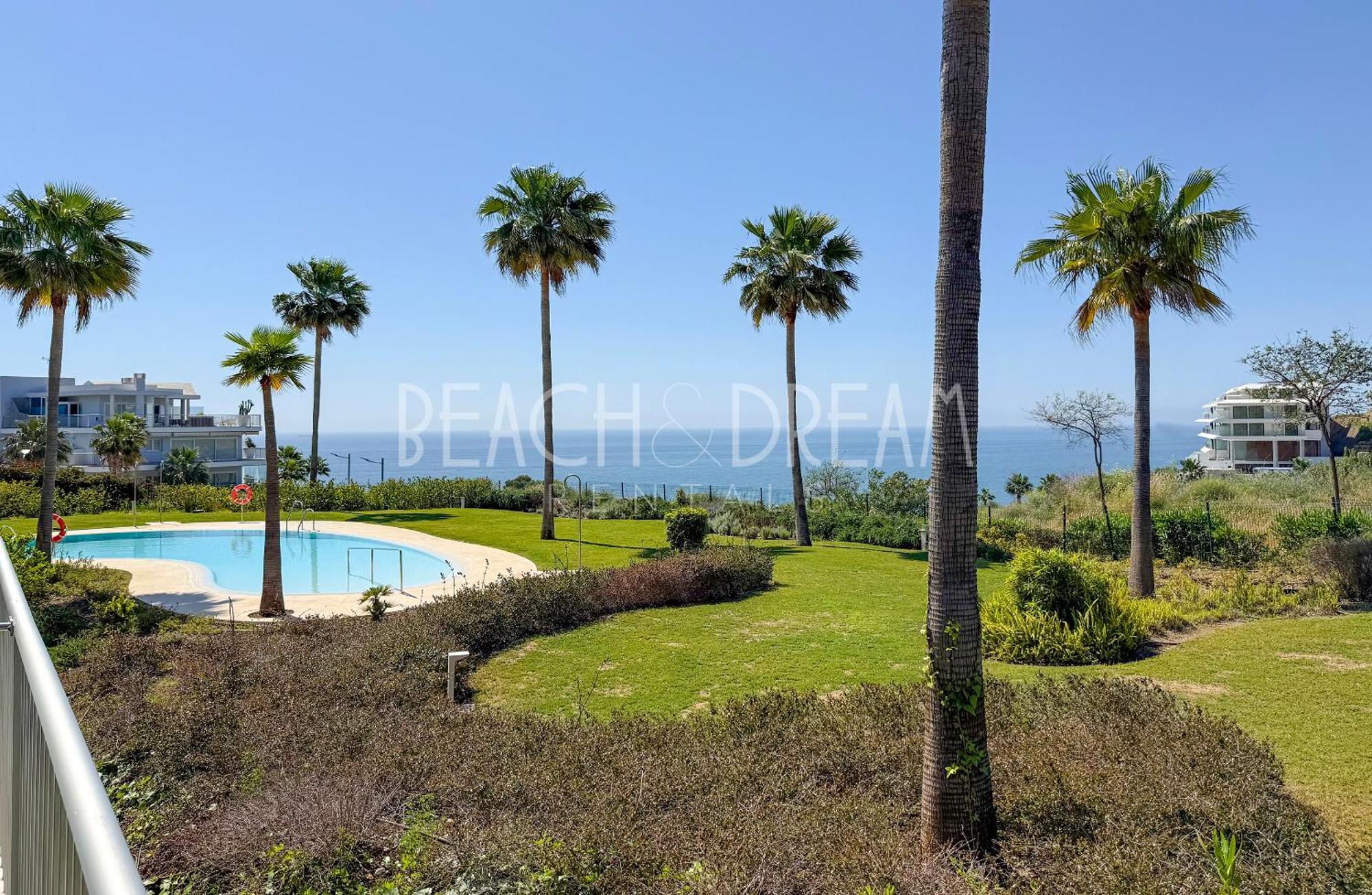 Relax In Reserva Del Higueron - Crystalline