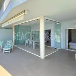 Relax In Reserva Del Higueron - Crystalline